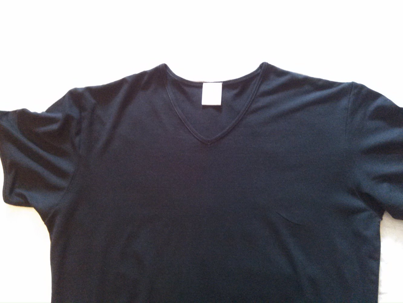 Schönes schwarzes Stretch T-Shirt mit V - Ausschnitt Gr. XL von TCM