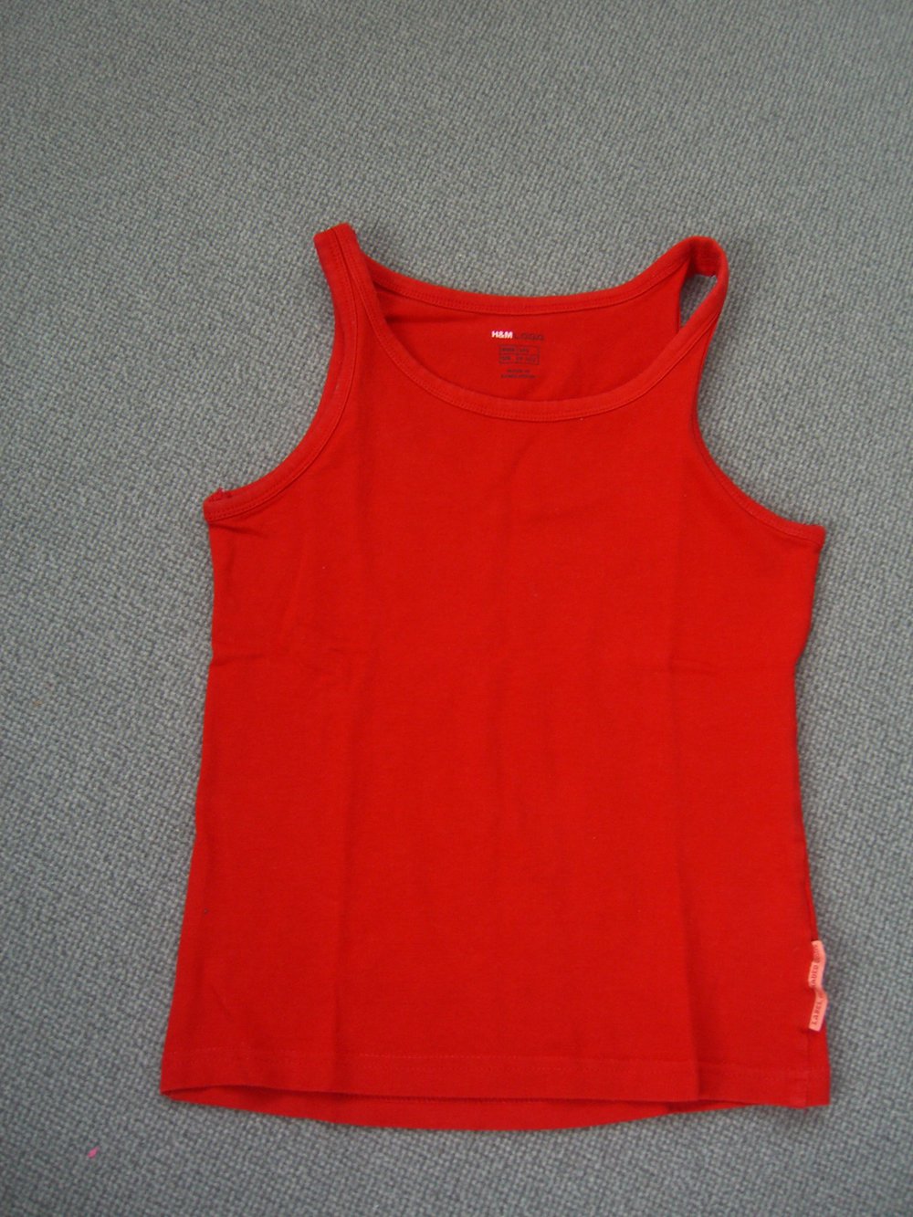 Rotes Sporttop