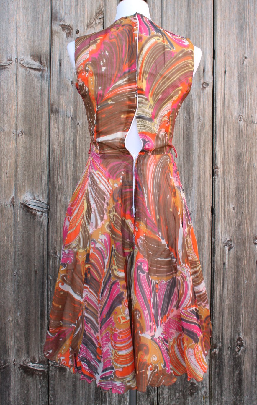 True Vintage Kleid mit schwingendem Rock, herbstliche Farben ocker orange pink, ca. Größe 34