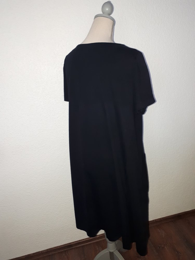 Ich verkaufe ein super schönes Kleid in Größe XL von Esprit !
